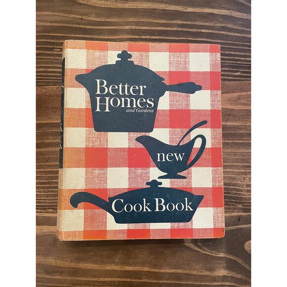 Better Homes and Gardens CookBook 1968 Vintage Ring-Binder Red Gingham - Picture 1 of 4